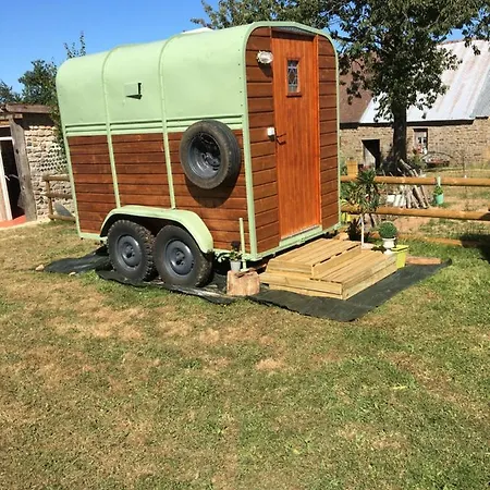Campismo de Luxo The Country Shack Rosie *
