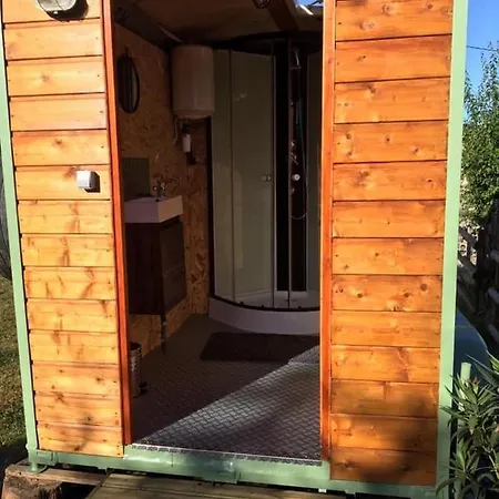 Campismo de Luxo The Country Shack Rosie *
