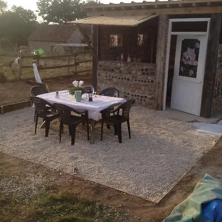 The Country Shack Rosie * L'Epinay-le-Comte