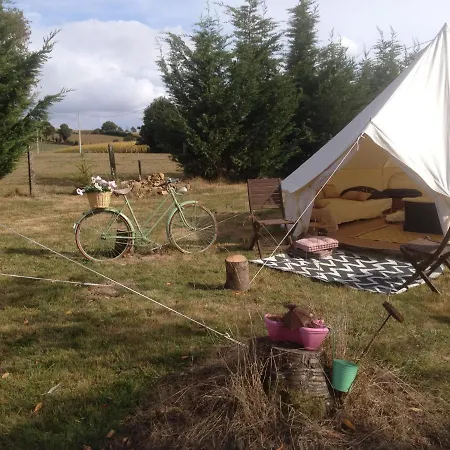 The Country Shack Rosie