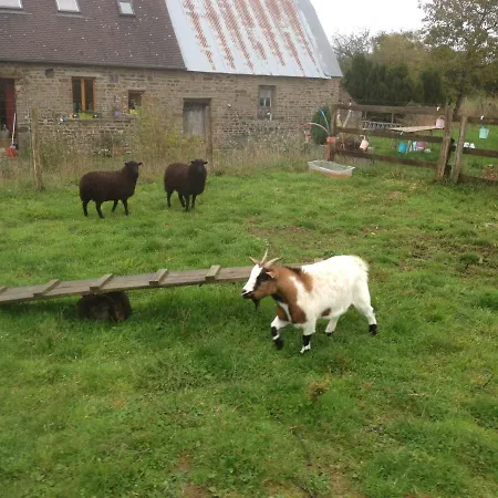 The Country Shack Rosie * L'Epinay-le-Comte
